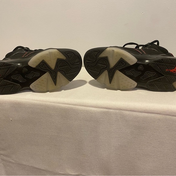 Air Jordan Shoes Black and Red Youth Size 5Y DM1159-003 - Picture 12 of 16